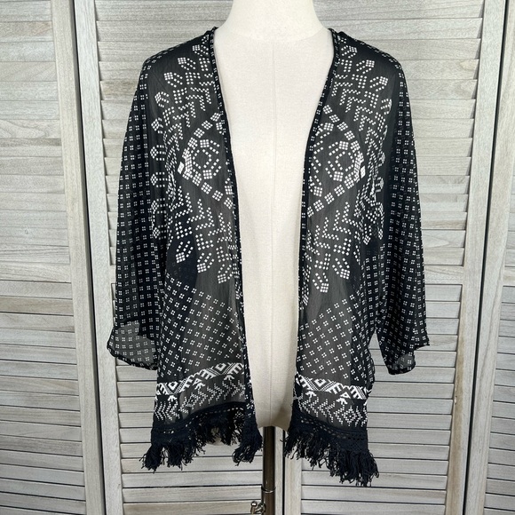 XHILARATION Sheer Patterned Kimono Top Tassel Trim Black & White-XS/S - Picture 1 of 2